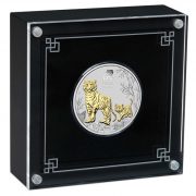 03-2022-year-of-the-tiger-1oz-silver-gilded-coin-incase-highres